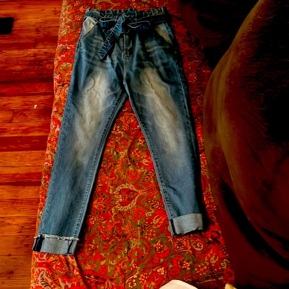 Super cute jeans
